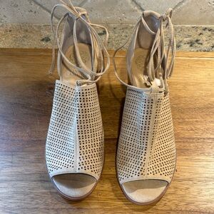Vince Camuto Lindel Open Toe Bootie. Size 9, New
